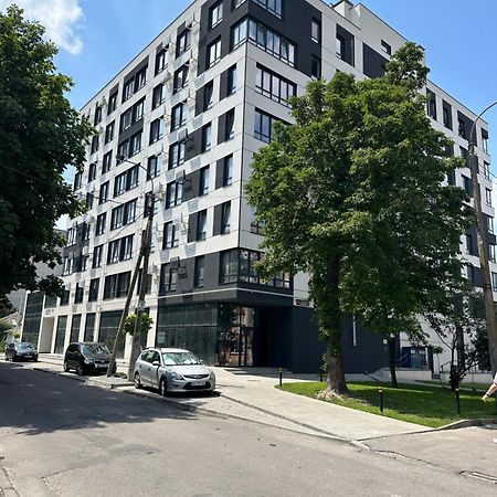 Люкс Апартаменти В Центрі Жк Театральний І Жк Шевченка Rivne Ngoại thất bức ảnh